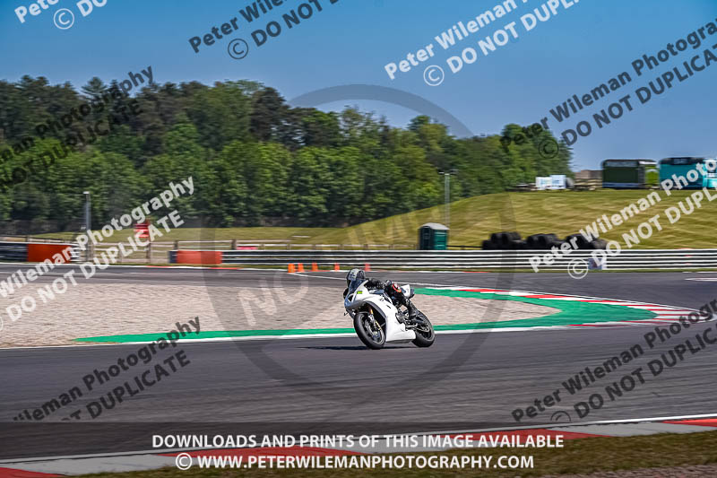 donington no limits trackday;donington park photographs;donington trackday photographs;no limits trackdays;peter wileman photography;trackday digital images;trackday photos